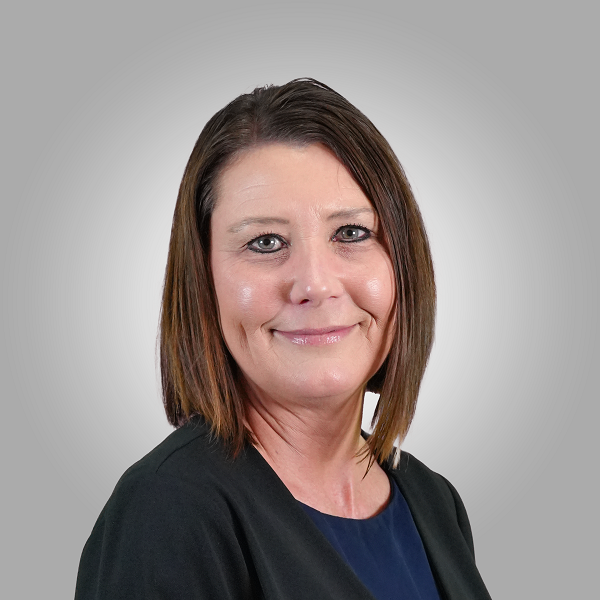 Headshot of Rachel Wolfe