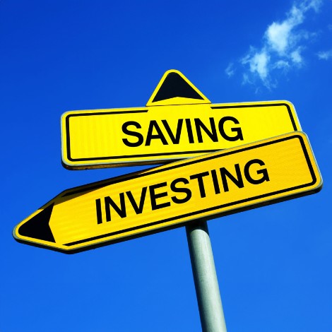 Saving and investing street sign